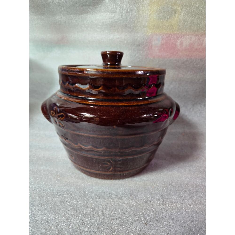 Vintage Marcrest Oven Proof Stoneware Bowl Bean Pot 9" Daisy Dot Pattern  w Lid
